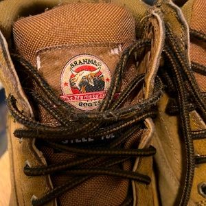 Brahma men steel to work boots size 12 gently used no returns